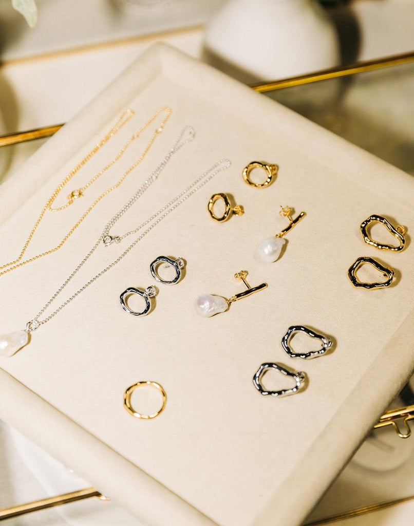 Horizon Pearl Drop Earrings - Nashira Arno Studio