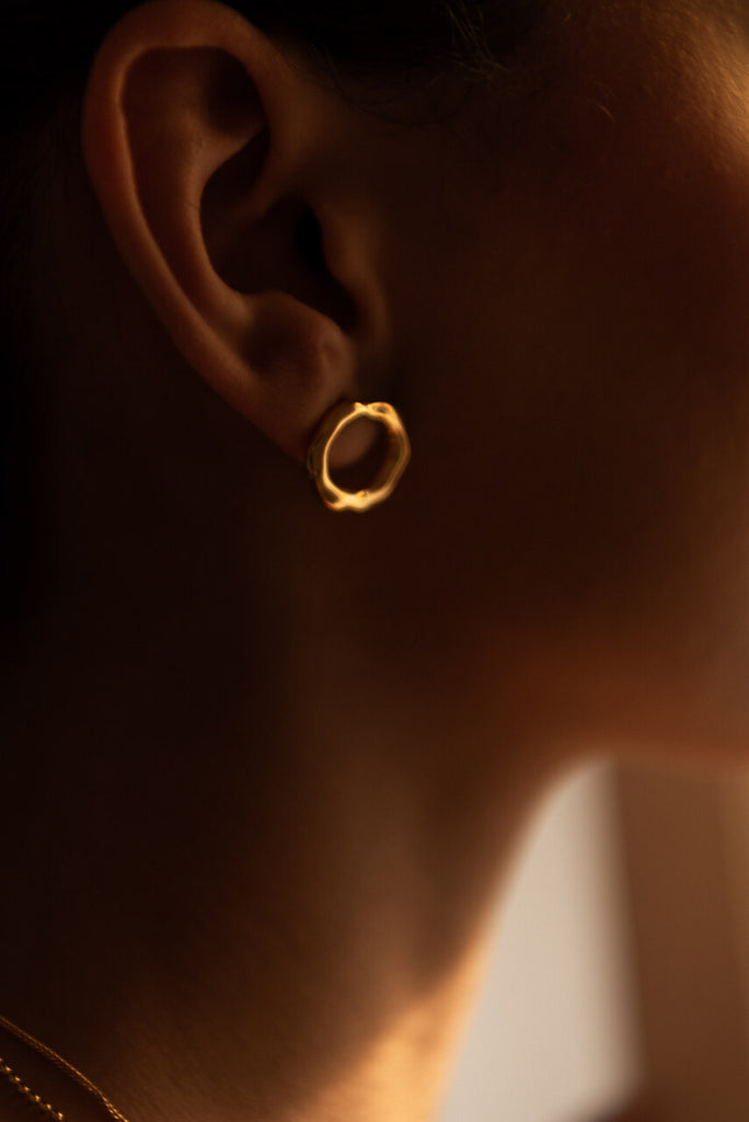 Organic Link Statement Stud Earrings Gold 