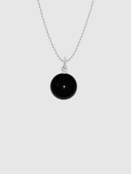 nashira-arno-onyx-pendant-